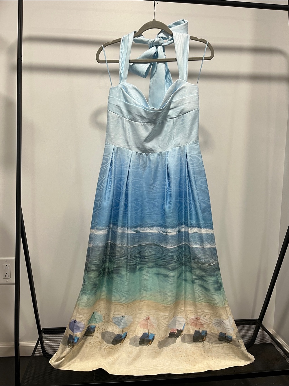 Karen Millen by Lydia tie up scenic print Maxi Dress